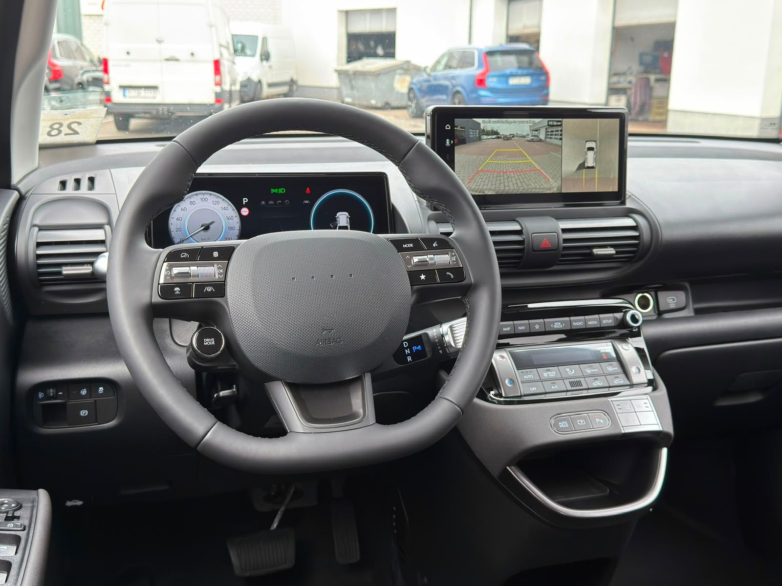Fahrzeugabbildung Hyundai INSTER Trend 85kW *RW370KM*Totwinkel*ACC*360°