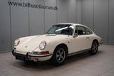 Porsche 911 - Porsche: Beige