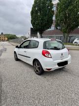 Renault Clio Expression 1.2 16V 75 Expression TÜV 08/26 - Renault Clio: Expression 16v