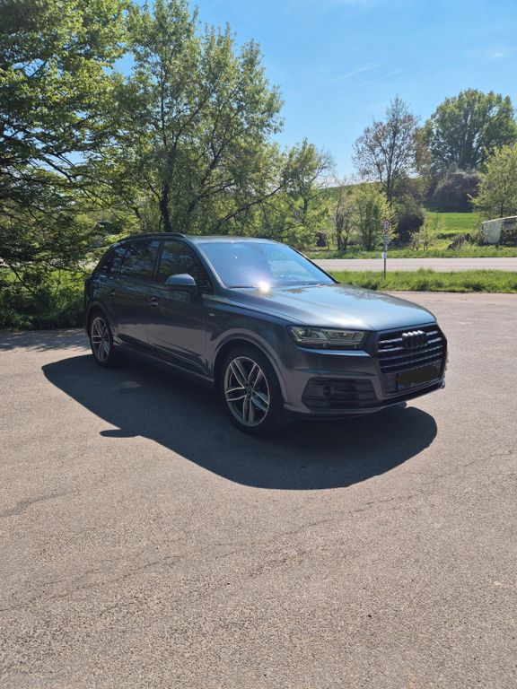 Image of Audi Q7