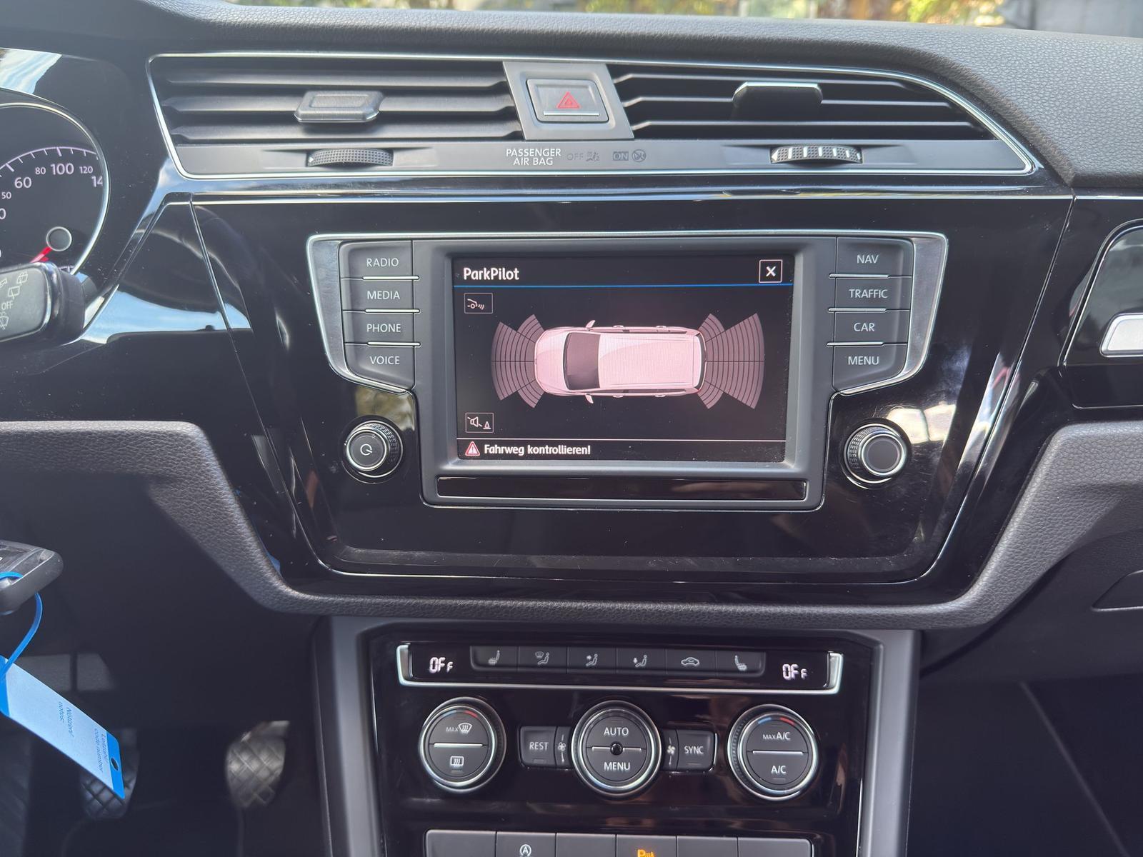 Volkswagen Touran Comfortline|NAVI|1.HAND|KAMERA