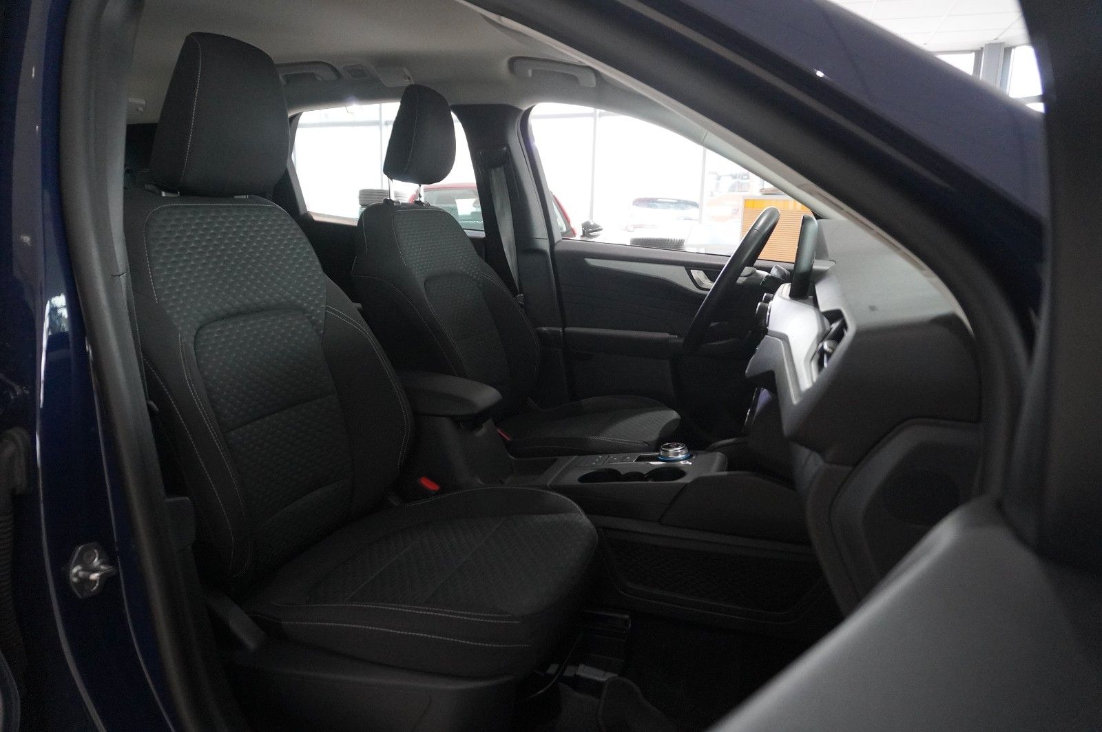 Fahrzeugabbildung Ford Kuga 2.5 HYBRID COOL & CON. NAVI/LED/SPORT/DAB+