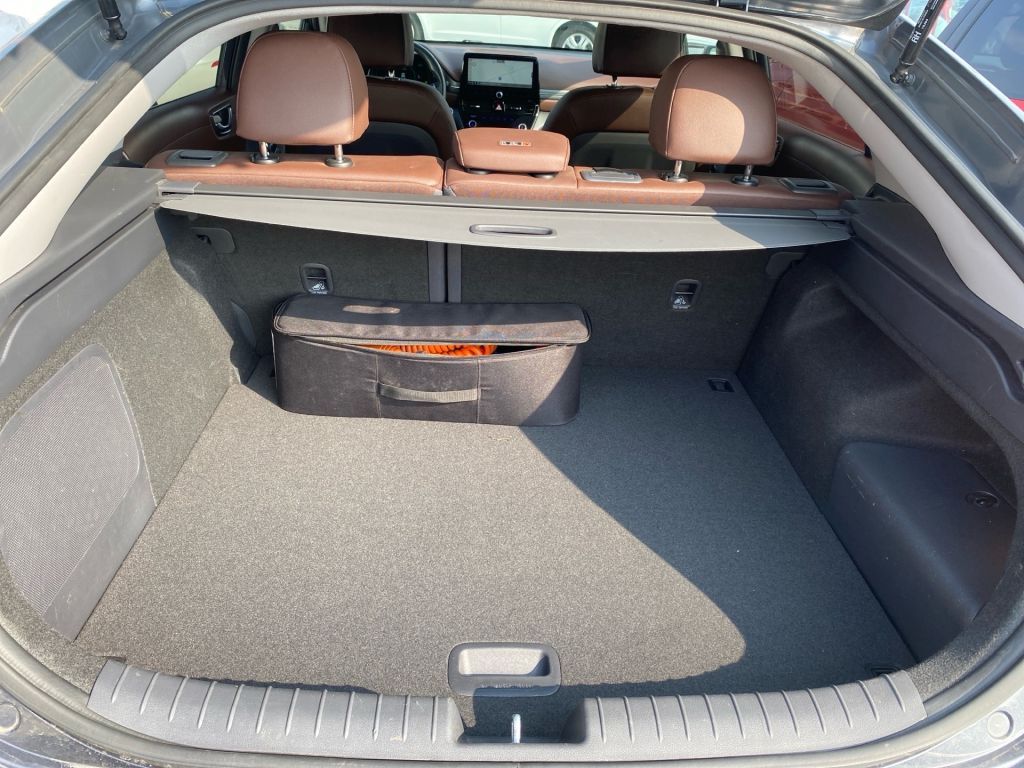 Fahrzeugabbildung Hyundai IONIQ Plug-in-Hybrid 1.6 GDI Prime