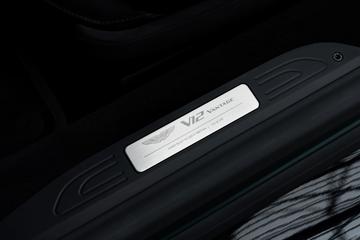 2023 Aston Martin V12 VANTAGE — миниатюра 29