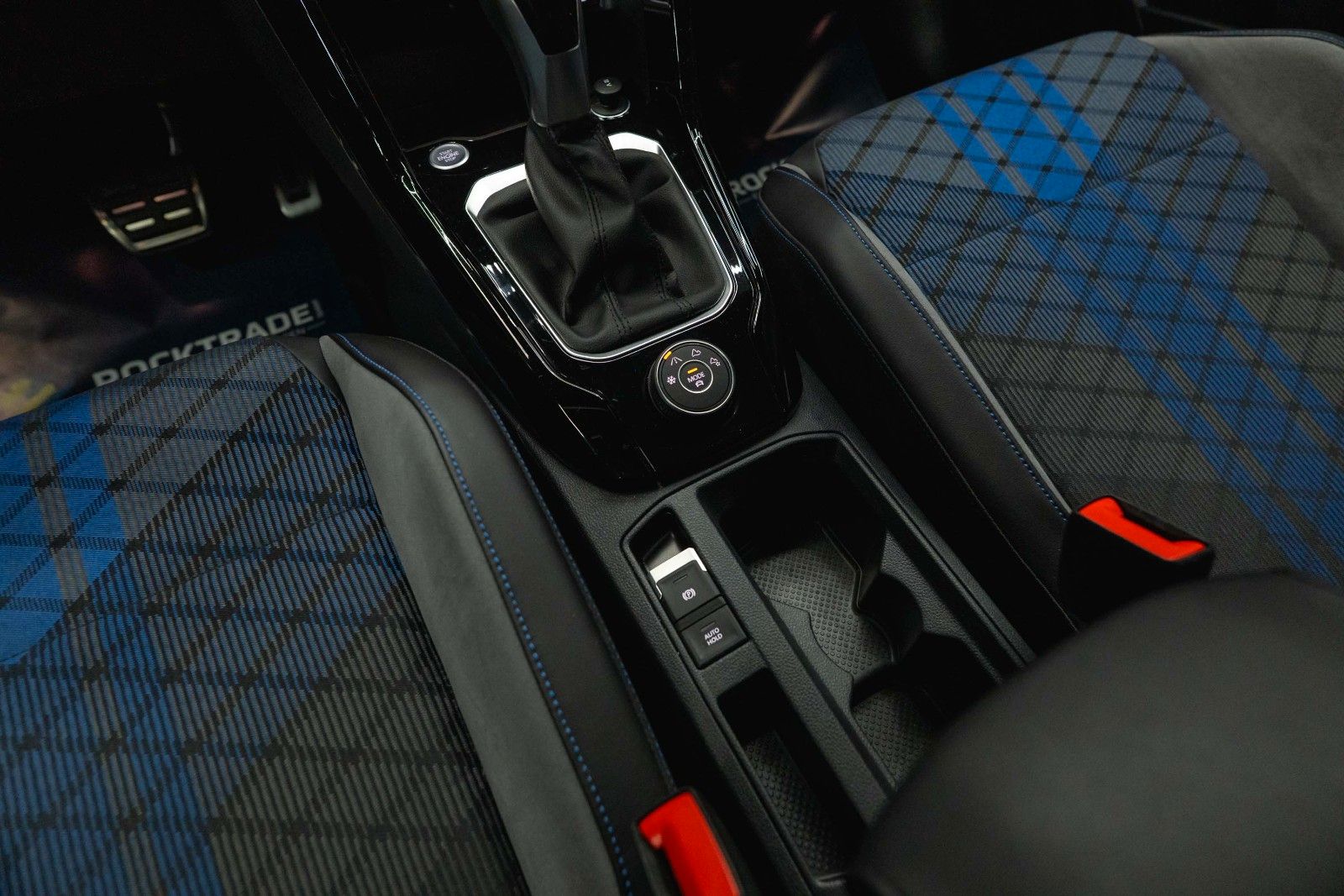 Fahrzeugabbildung Volkswagen T-Roc R 4Motion Black Design *ACC*Matrix*DAB+*