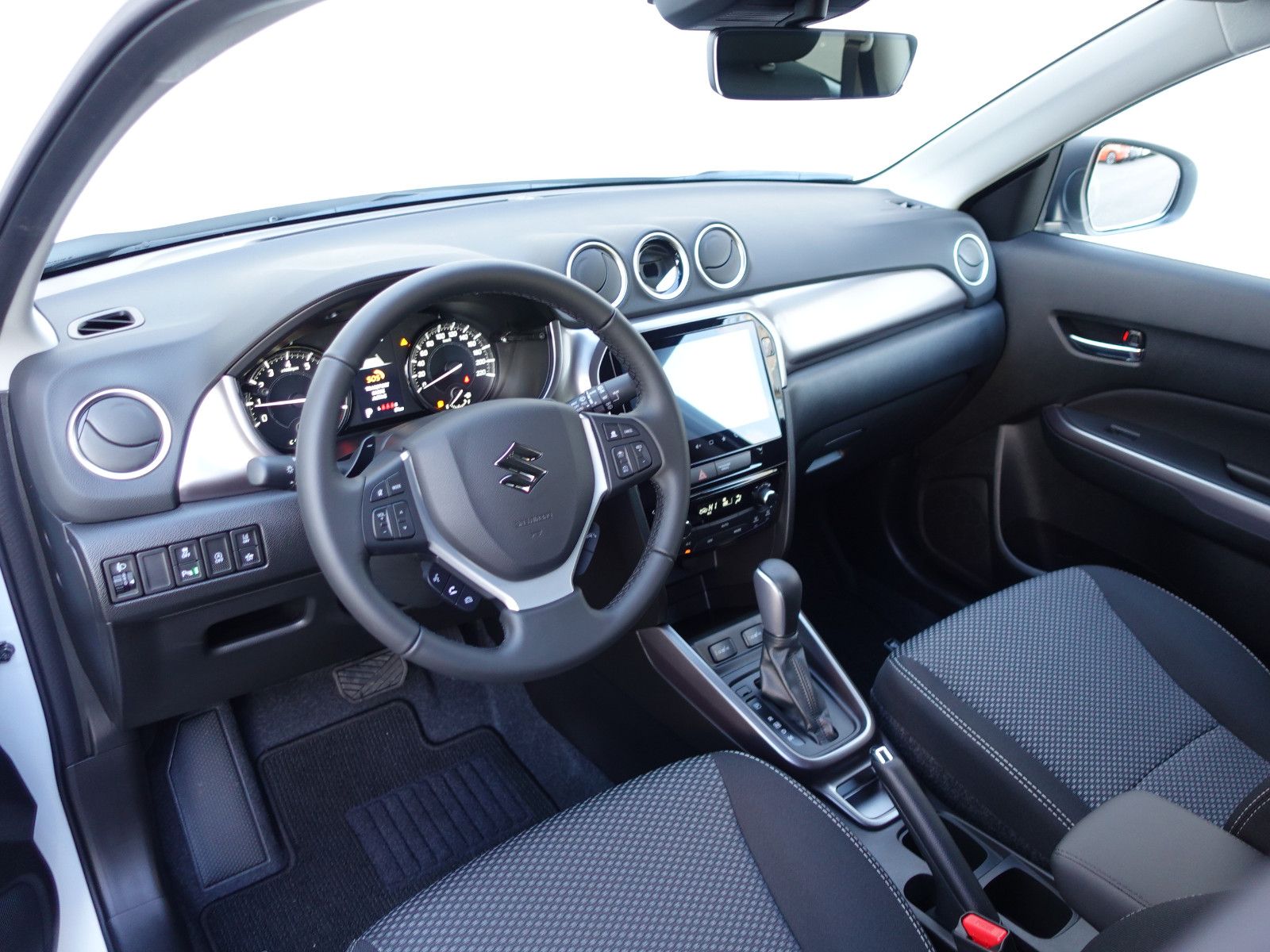 Fahrzeugabbildung Suzuki Vitara 1.4 Comfort 6-Stufen Automatik Navi,SHZ