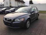 Volvo von PRIVAT - zuverlässiger VOLVO V50 1.6 Kombi - Volvo V50 mit Benzin-Antrieb
