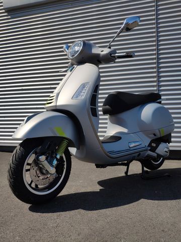 Vespa GTS 125 Super Tech