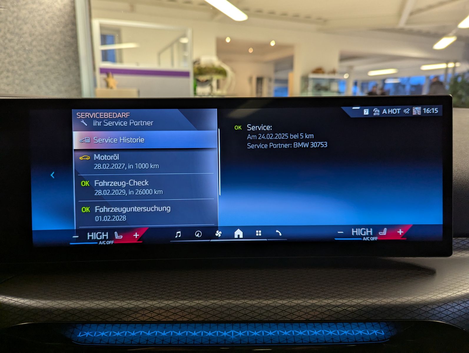 BMW 320 d xD M-Sport HUD Pano ACC LED-adaptiv AHK - Image 28