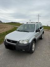 Ford Maverick Auto Geländewagen - gebrauchte Ford Maverick aus dem Jahr 2003