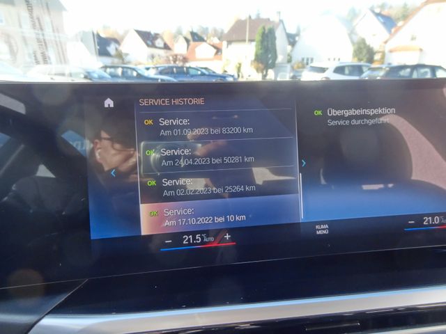 Fahrzeugabbildung BMW 318d/CurvedDisplay/1.Hd/LED/Leder/Navi/