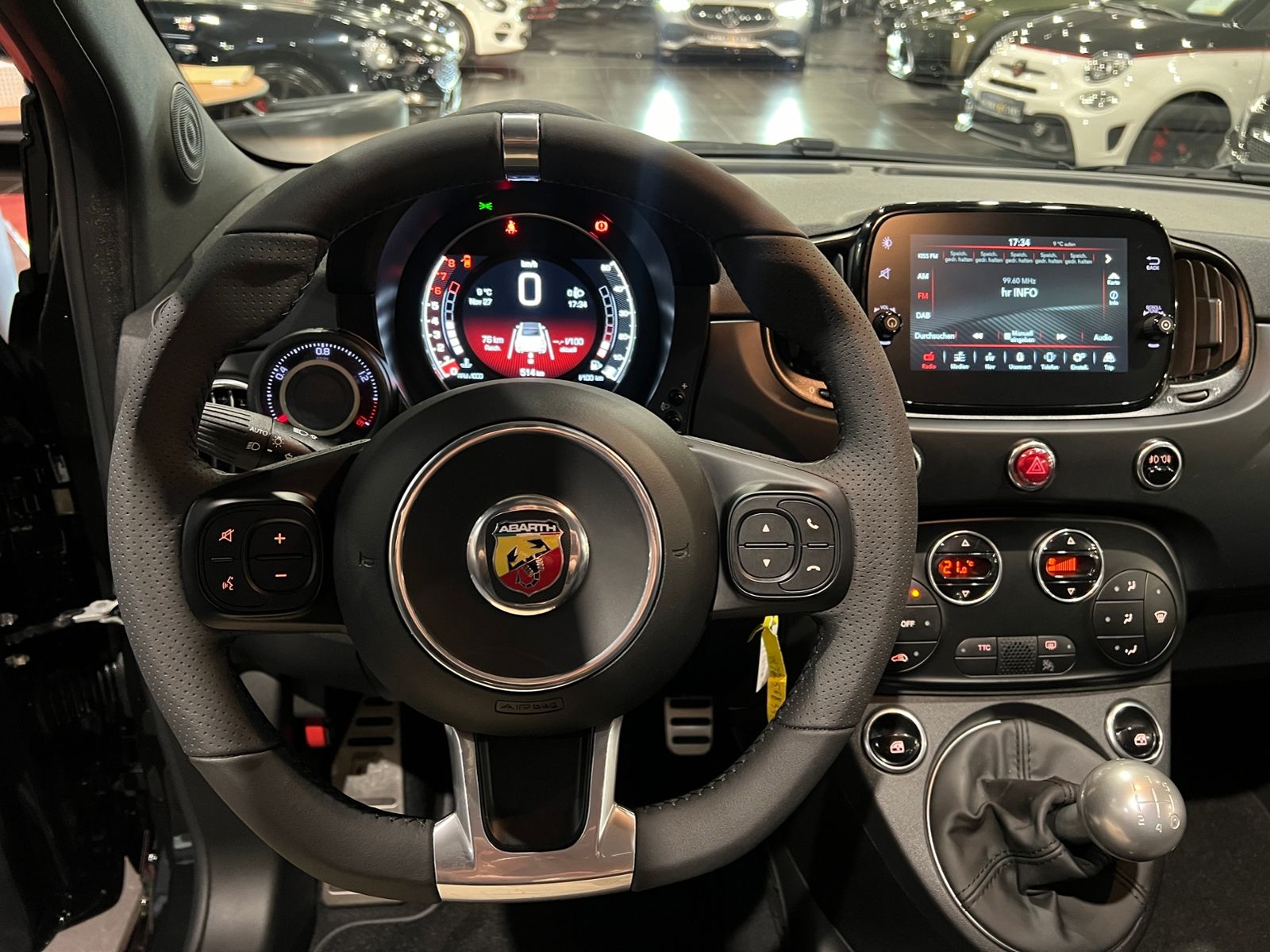 Fahrzeugabbildung Abarth 595C T-Jet KLIMA NAV DAB PDC ALU