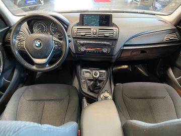 BMW 118  1 Lim. 5-trg. 118 i *NAVI*PDC*SZHZ*TEMPOMAT