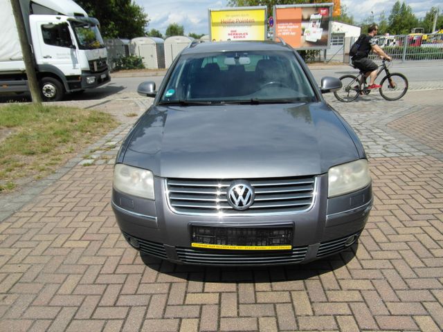 Volkswagen Passat Variant 2.5 V6 TDI *Automatik* Rollstuhlu