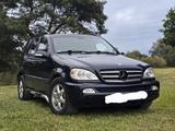 Mercedes-Benz 350 ML Prinsgasanlage tansanitblau metallic   - : Metallic Tansanitblau