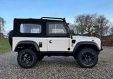Land Rover Defender V8 - Land Rover Defender mit Benzin-Antrieb