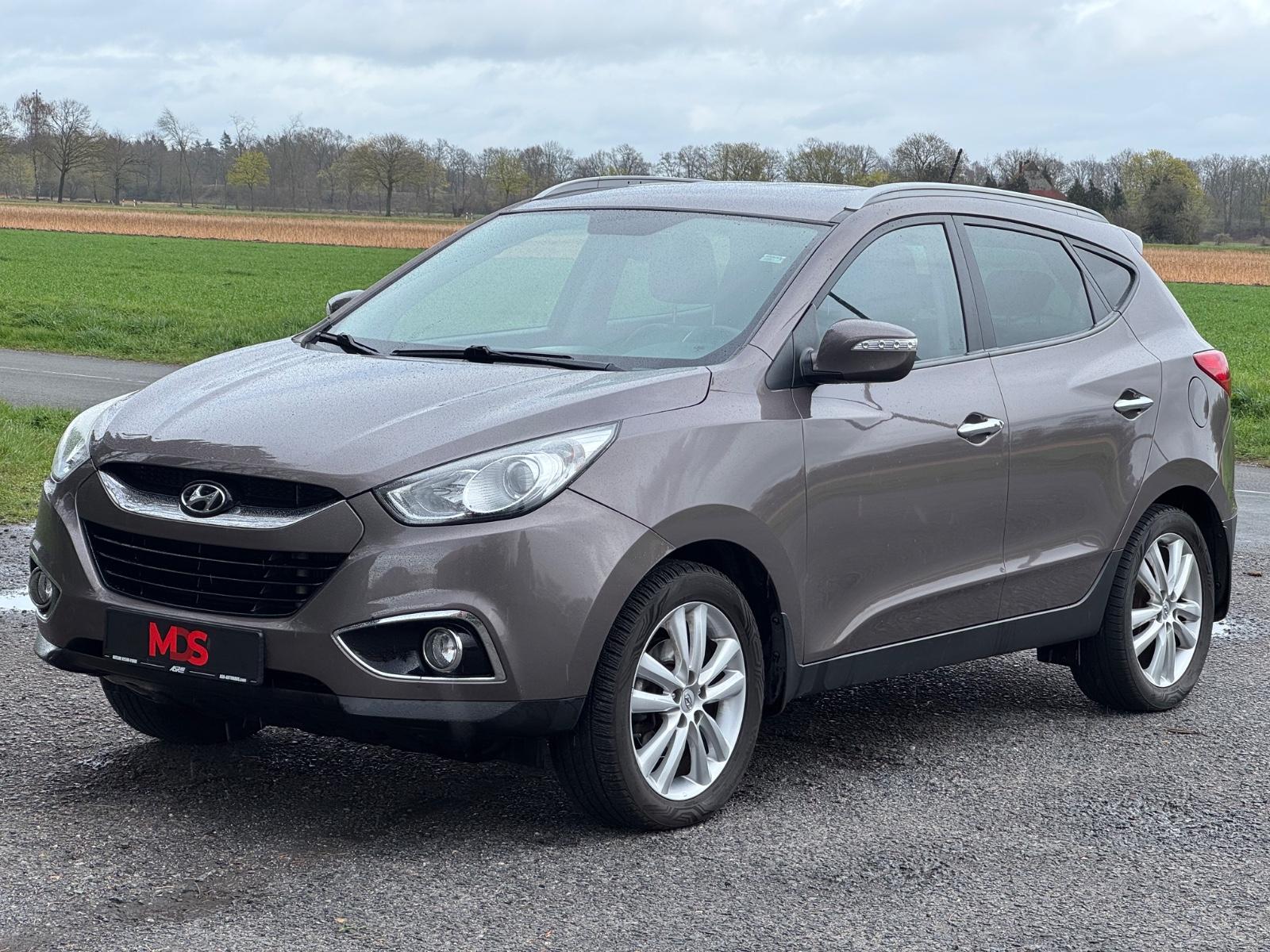 Hyundai ix35 Premium AWD*Kamera*AHK*Sitz-HZ*KeyLess-Go*