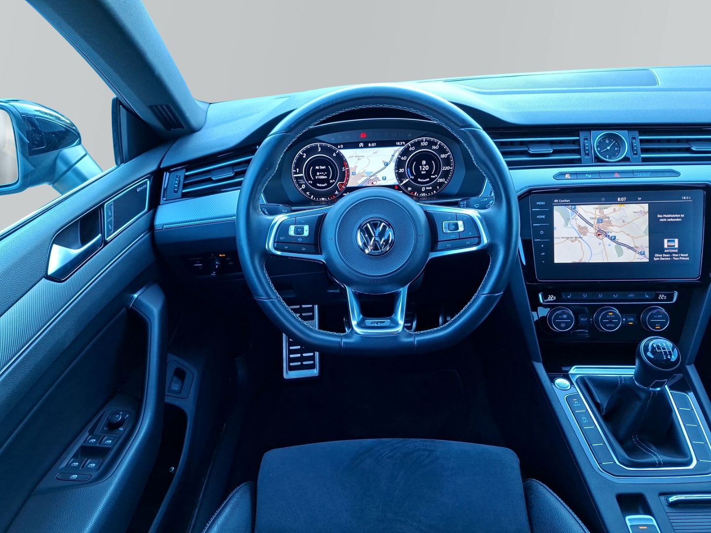 Arteon 2.0 TDI R-Line *NAVI*DYNAUDIO*PANO*DCC*