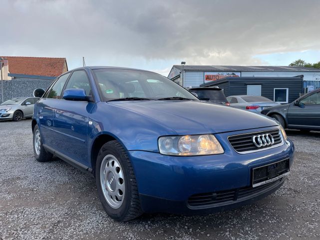 Audi A3 1.6 Attraction  HU neu  8-fach Alu