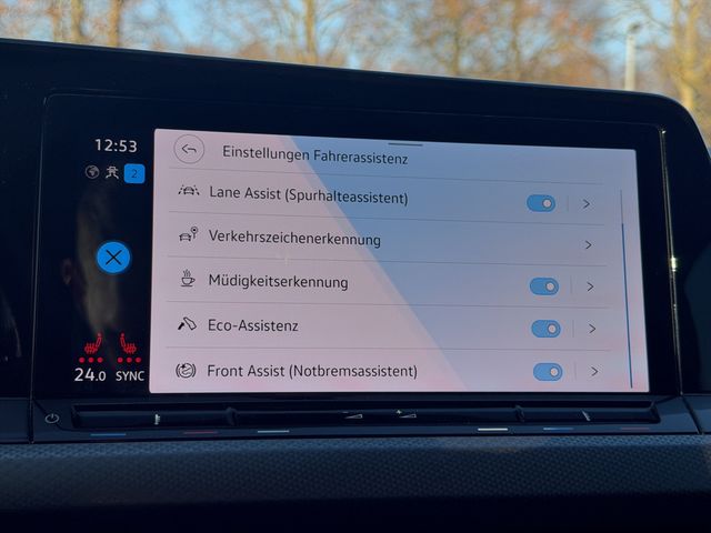 Golf VIII Active 2.0 TDI DSG SHZ NAVI ACC LED