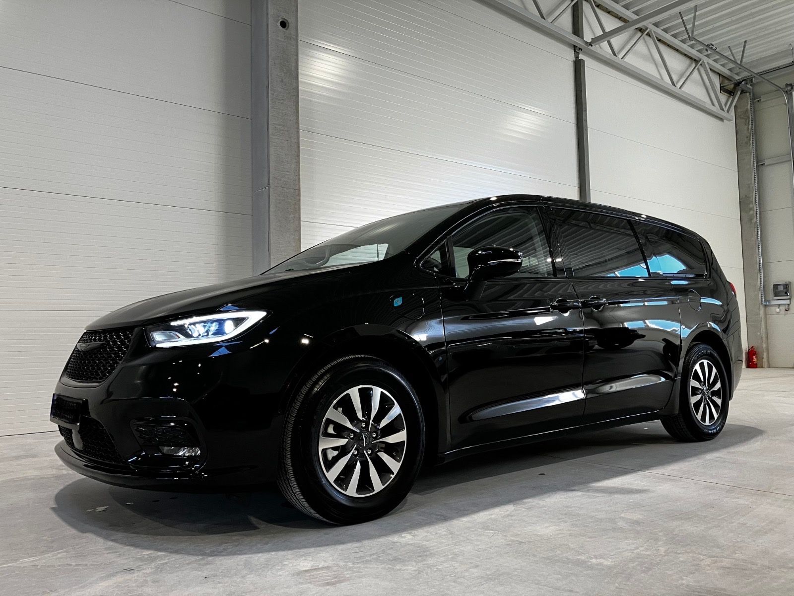 Chrysler Pacifica 3,6 Hybrid Plug in NEUWERTIG imagem 2
