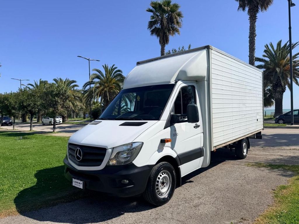 Image of Mercedes-Benz Sprinter