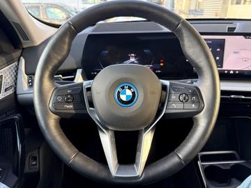 2025 BMW IX1 — миниатюра 14