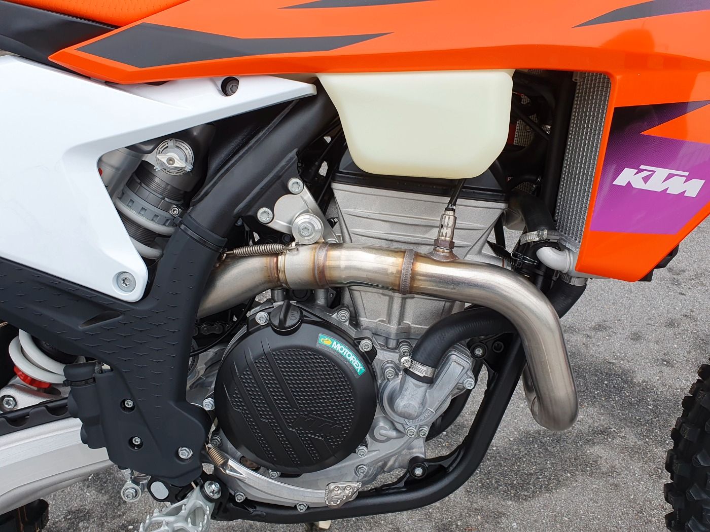 Fahrzeugabbildung KTM 350 EXC-F 350 Modell 2024 Neufahrzeug