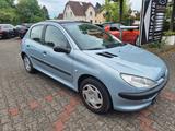 Peugeot 206 1.4 Style 75 Auto - Peugeot aus 2001