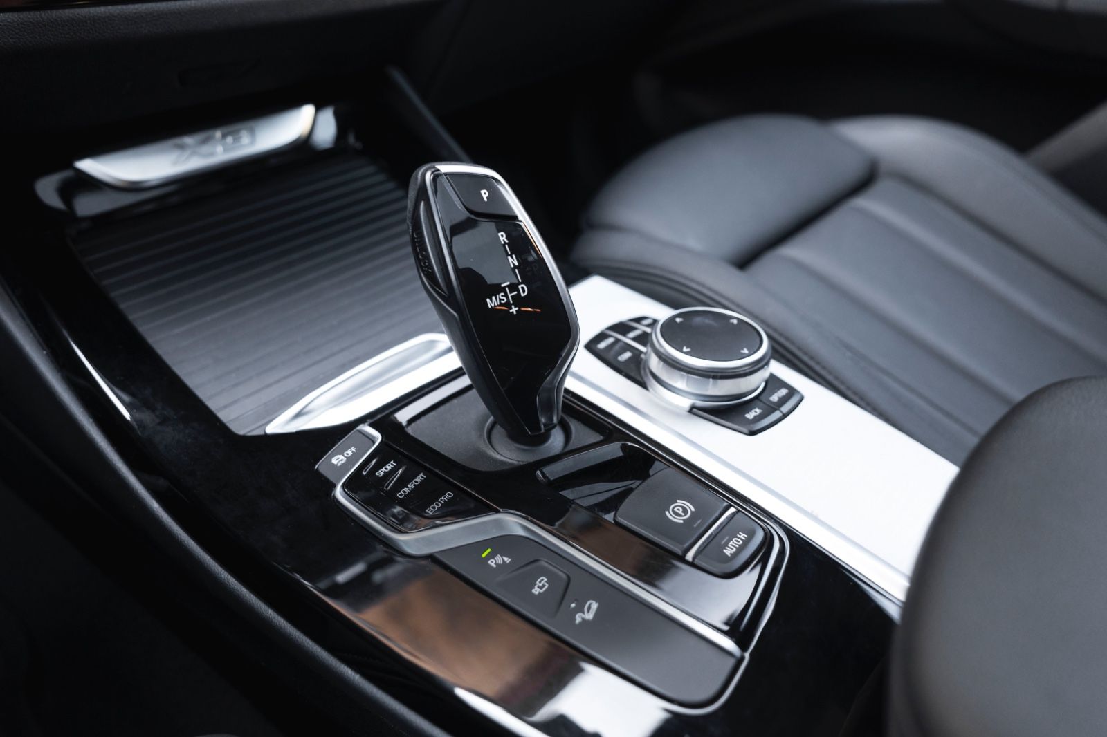 Fahrzeugabbildung BMW X3 xDrive 30i xLine LED Pano HIFI Driving Assist