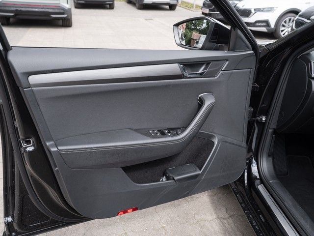 Superb Combi 2.0 TDI Style DSG 360°+AHK+MATRIX