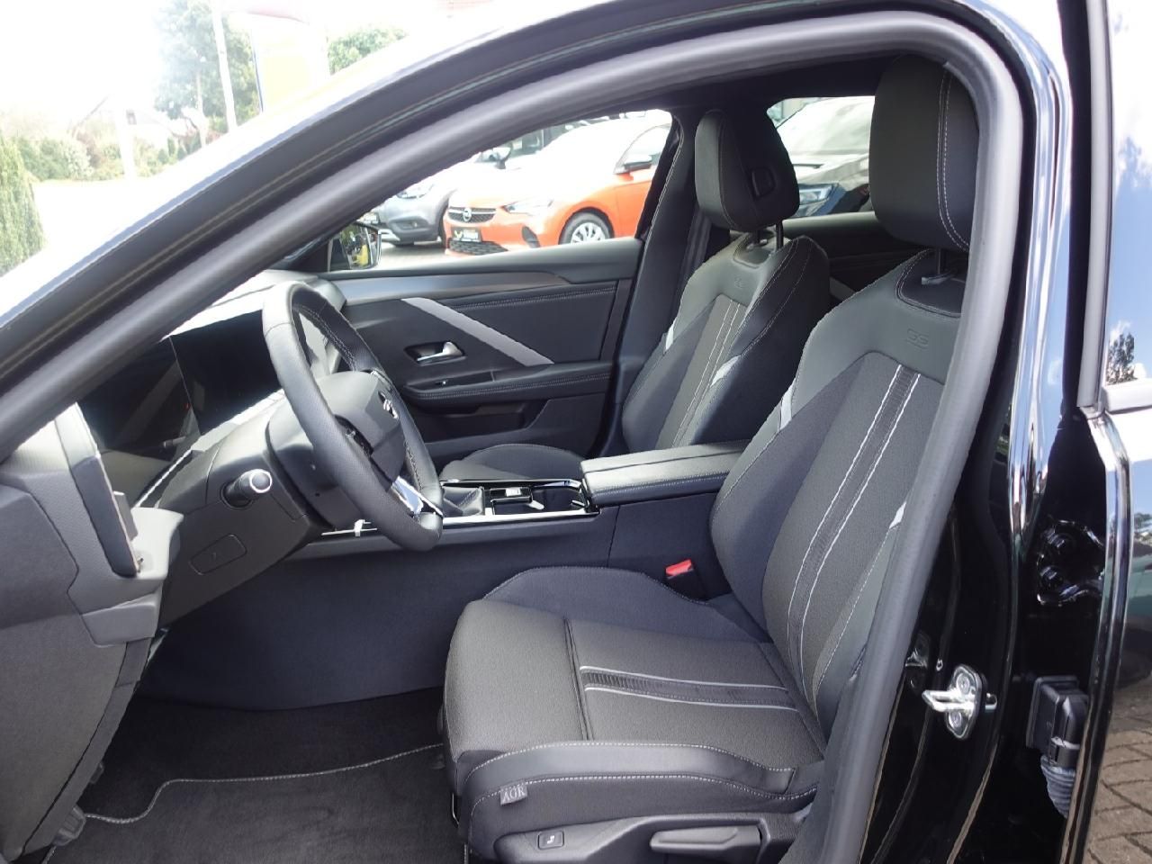 Fahrzeugabbildung Opel Astra L Sports Tourer 1,2 GS Line