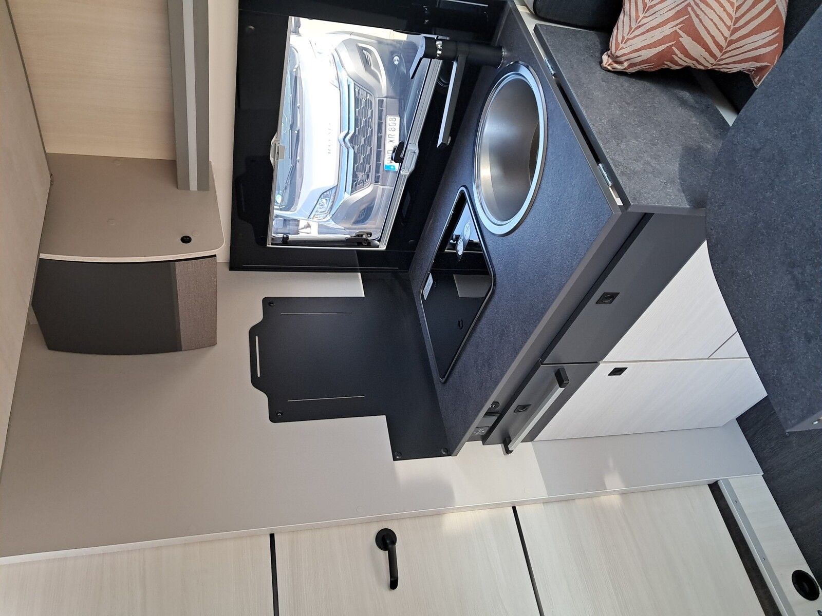 Fahrzeugabbildung Chausson Teilintegriert 777 Titanium Ultimate Arctic,Con.