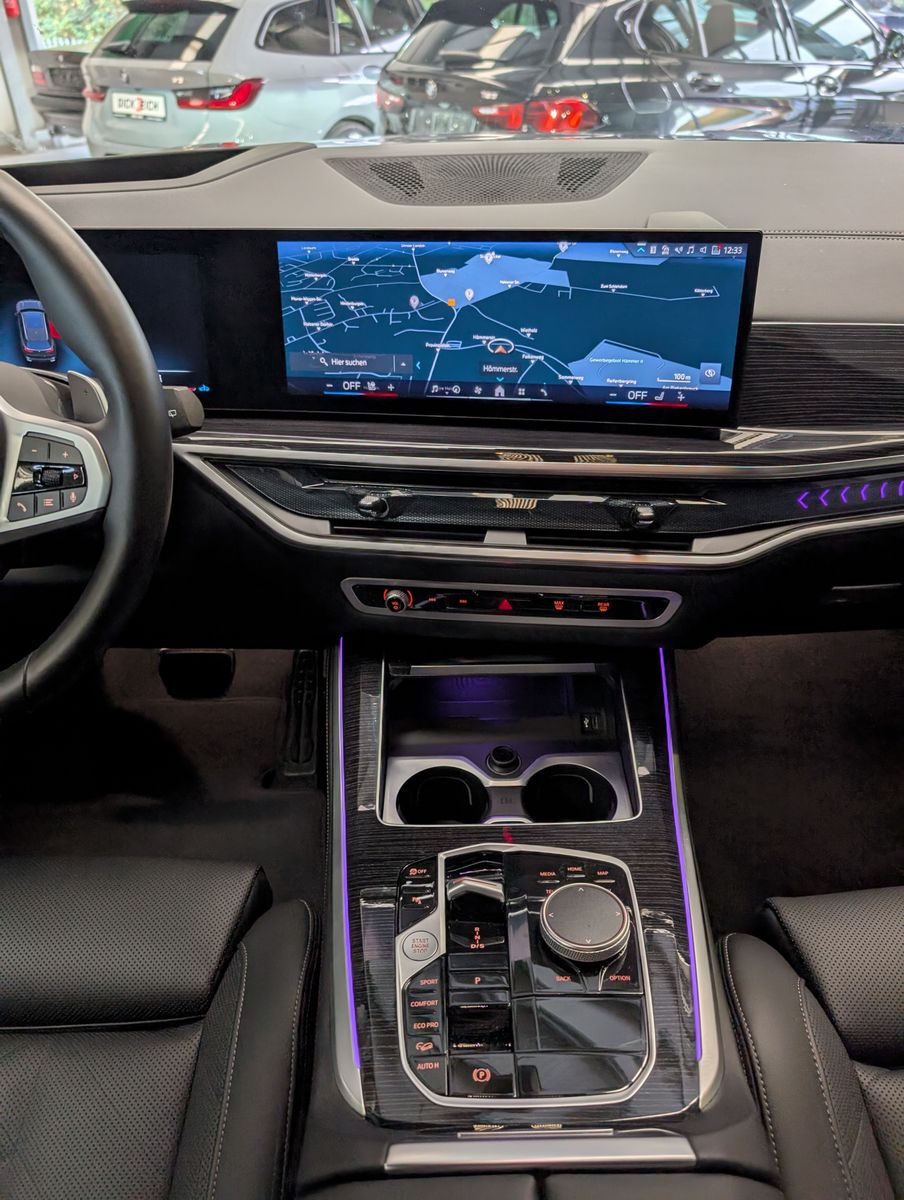 Fahrzeugabbildung BMW X5 30d xDrive M-Sport Innovati AHK H&K UPE:105T€