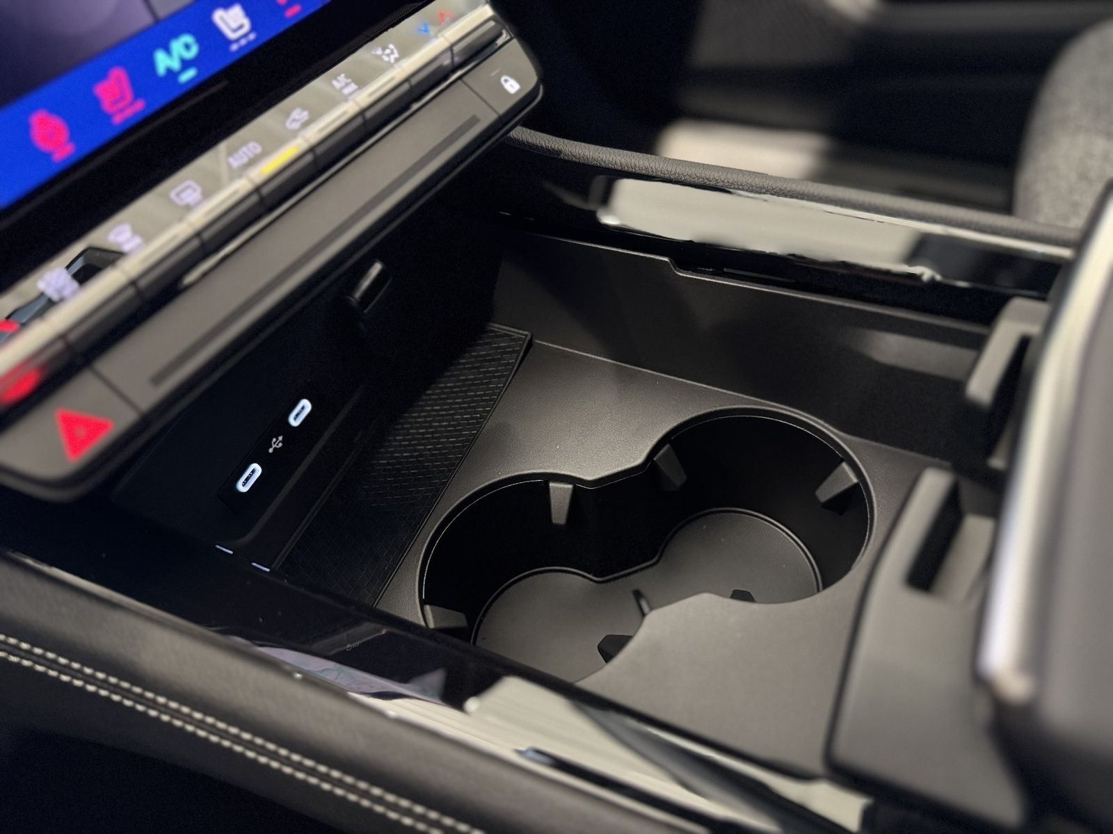 Renault Rafale - Bild 36