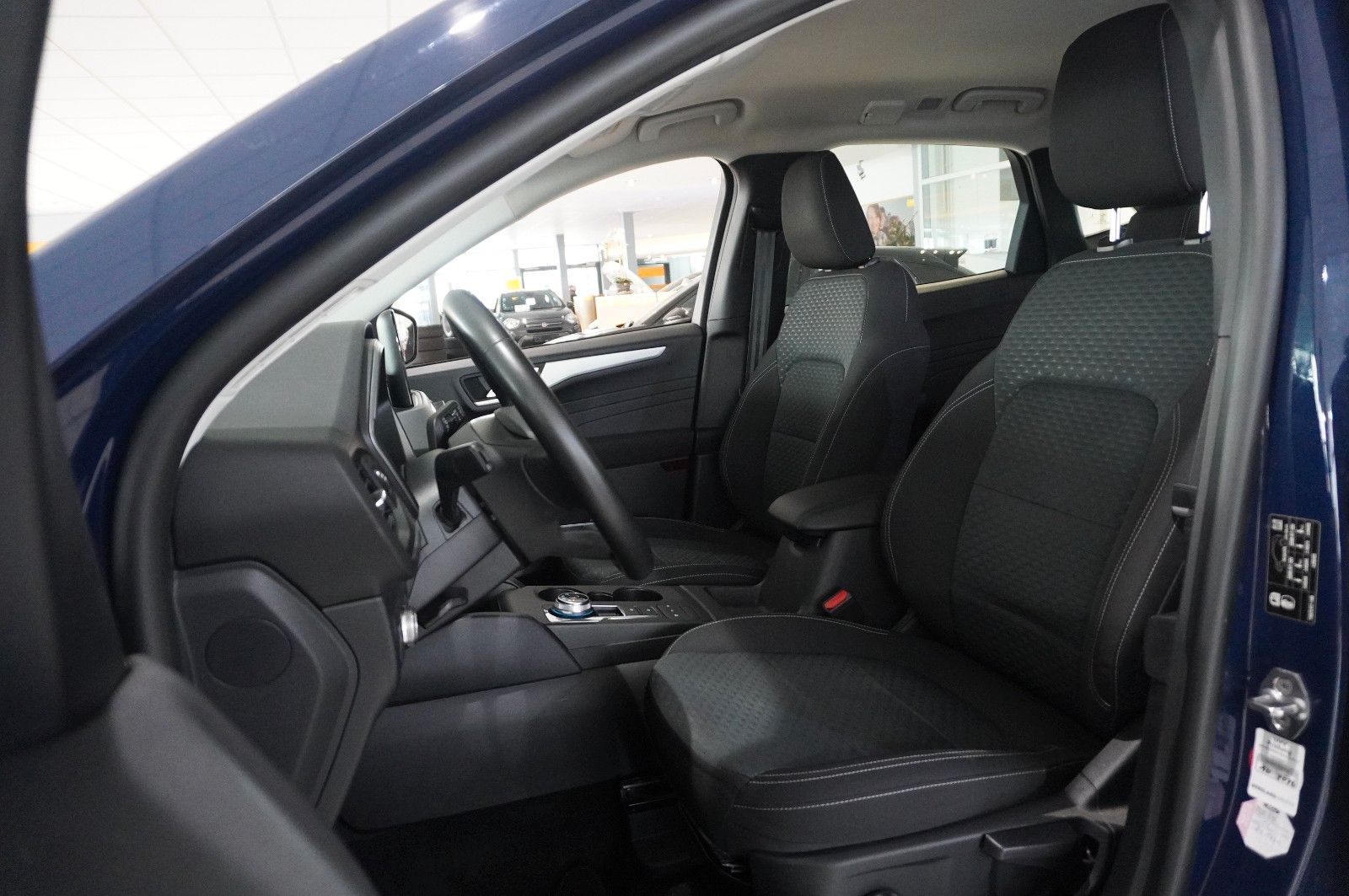 Fahrzeugabbildung Ford Kuga 2.5 HYBRID COOL & CON. NAVI/LED/SPORT/DAB+