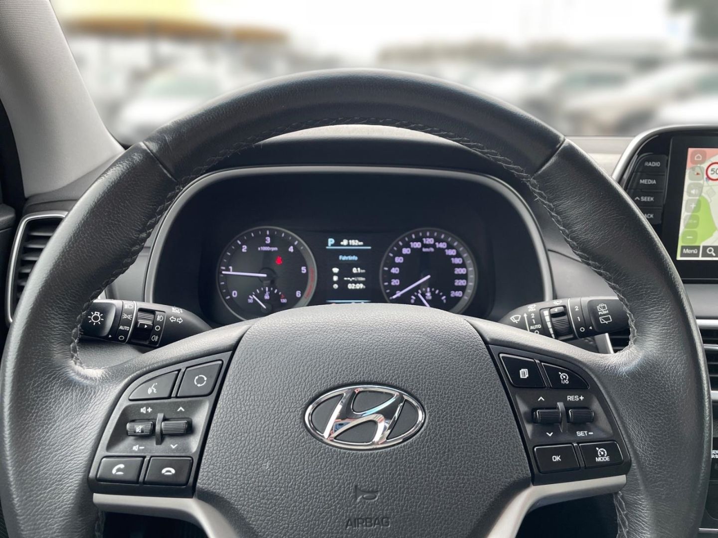 Fahrzeugabbildung Hyundai Tucson 1.6 CRDi 2WD Premium Automatik Navigation