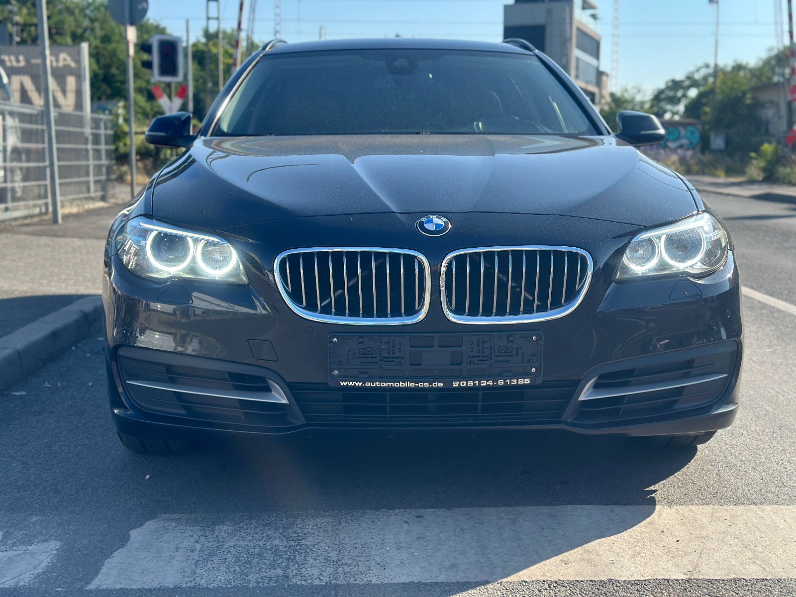 Fahrzeugabbildung BMW 520 d TOURING*HEAD-UP+LEDER-BRAUN*