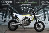 Husqvarna 701 Supermoto Akra.  - SUPERMOTO