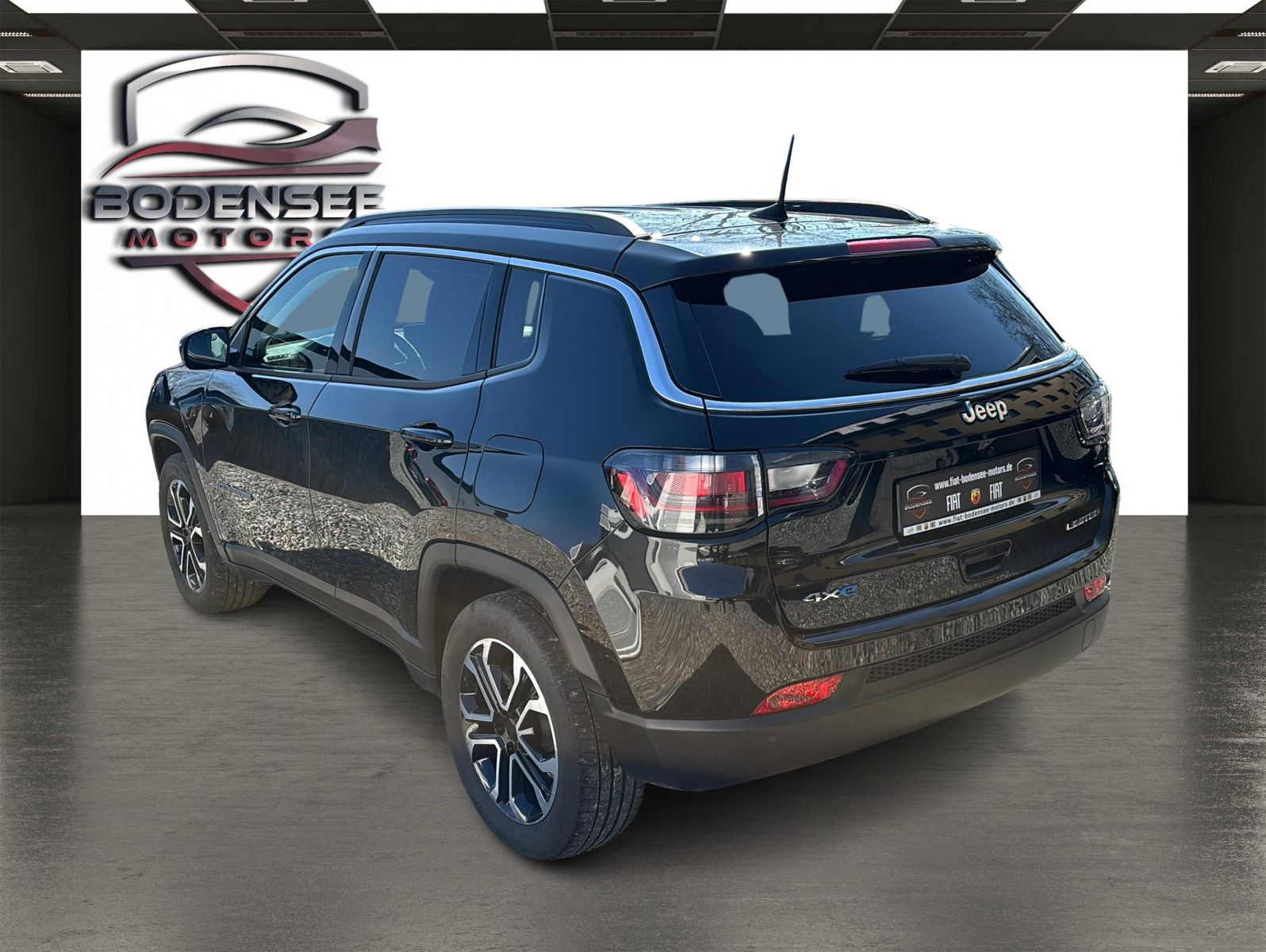 Fahrzeugabbildung Jeep Compass 1.3 T4 Plug-In Hybrid Limited 4xe 140kW