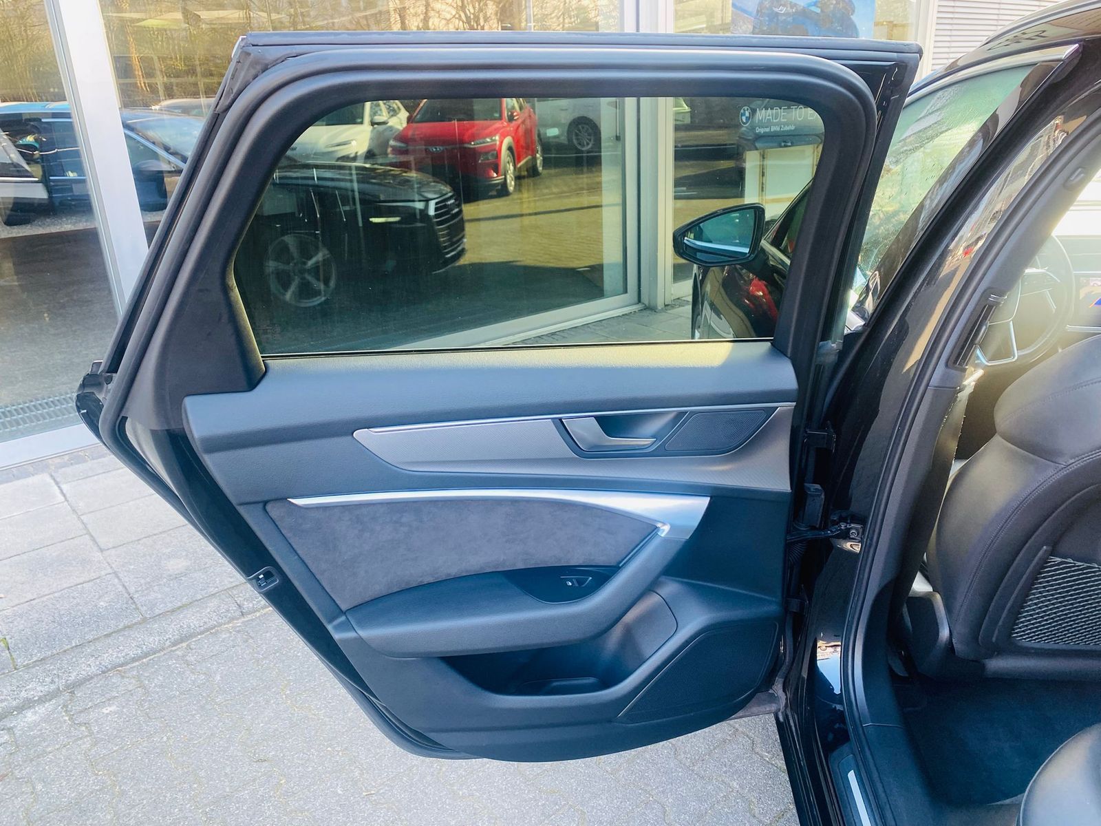 Fahrzeugabbildung Audi A6 TDI Quat Sport >VIRTU+PANO+KAMER+SHZ+LED+AHK+