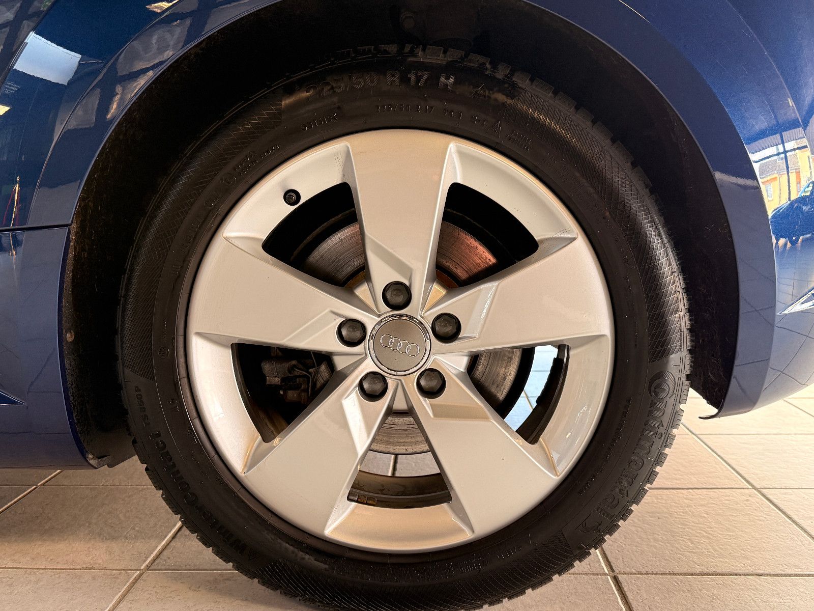 Fahrzeugabbildung Audi TT Coupe 2.0 TFSI Quattro /AUTOMATIK/NAVI/ALCANT