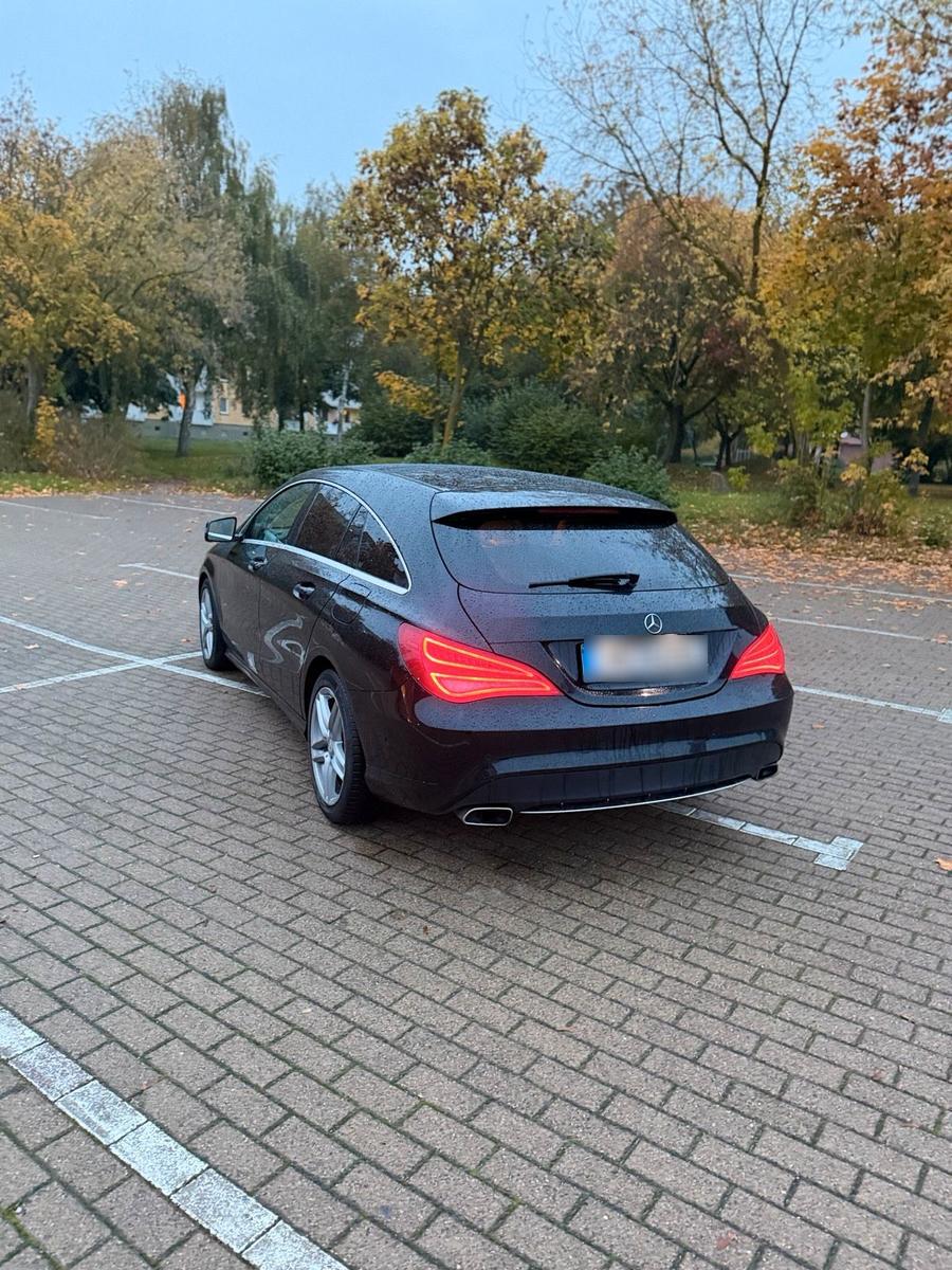 Mercedes-Benz CLA 220 Shooting Brake