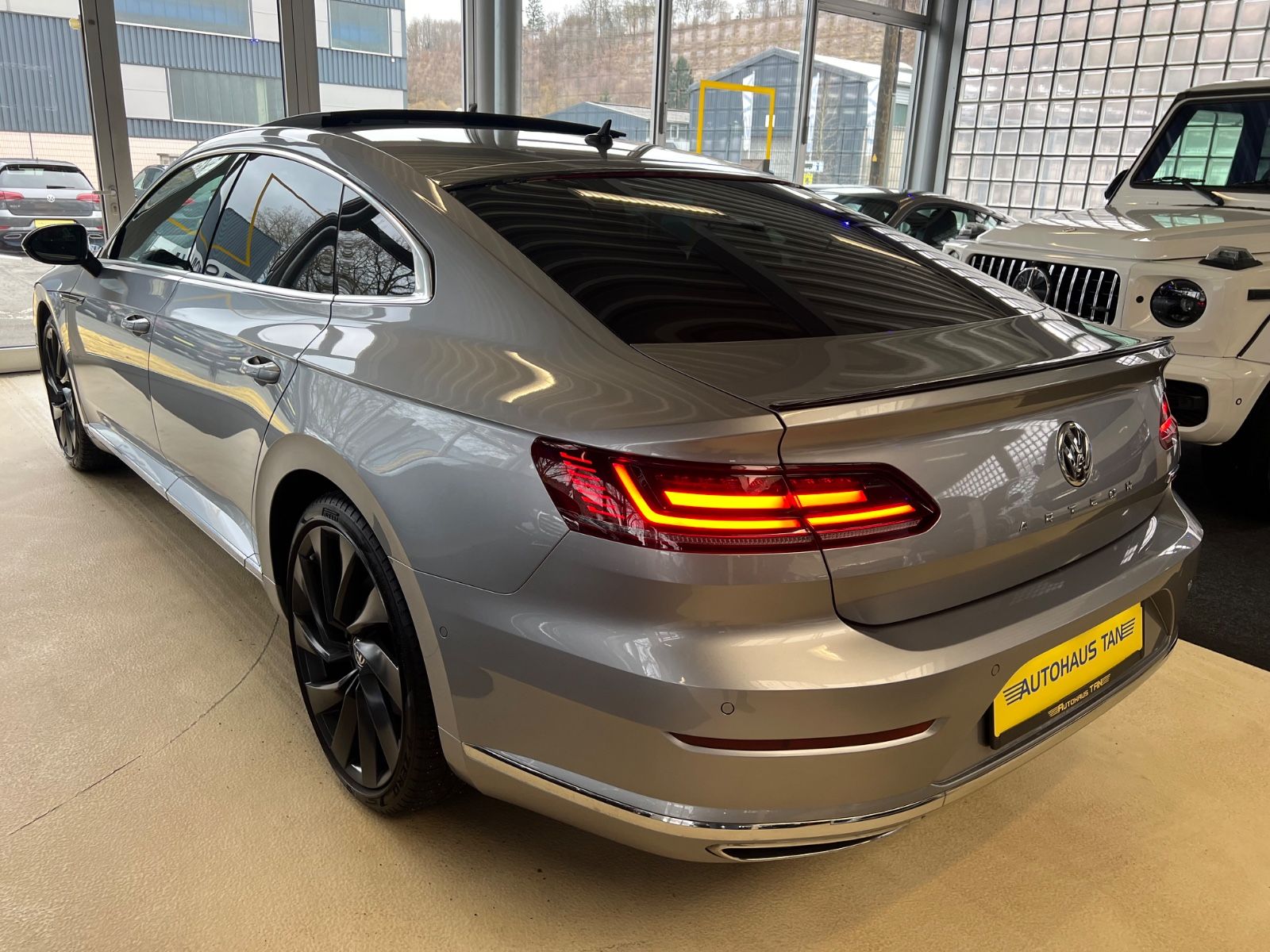 Fahrzeugabbildung Volkswagen Arteon R-Line 4Motion 239PS *PANORAMADACH*ACC*