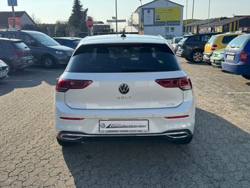 Volkswagen Golf VIII Active 1,0l eTSI 110PS 7-Gang-DSG