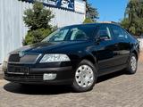 Skoda Octavia Lim. Ambiente 1.6 MPI*PDC*SitzHz* - Skoda Octavia: Mpi