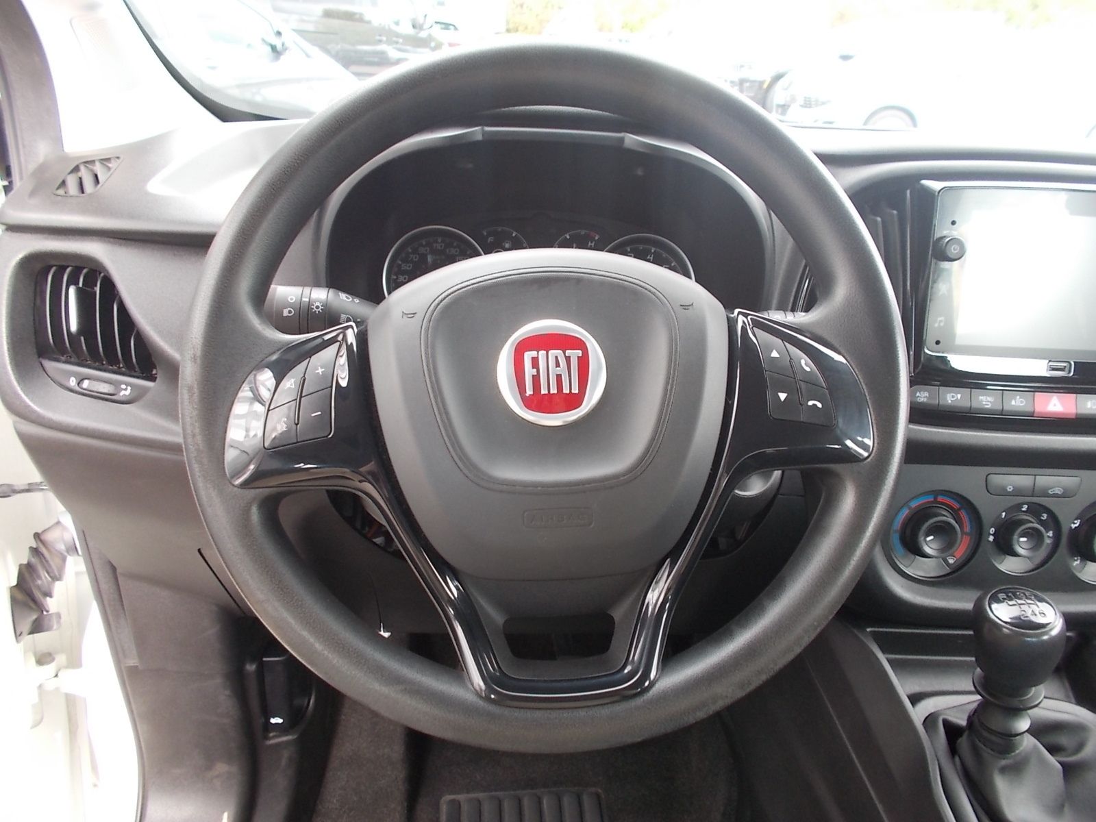 Fahrzeugabbildung Fiat Doblo Kombi SX 1.6 Mjet (90 PS)