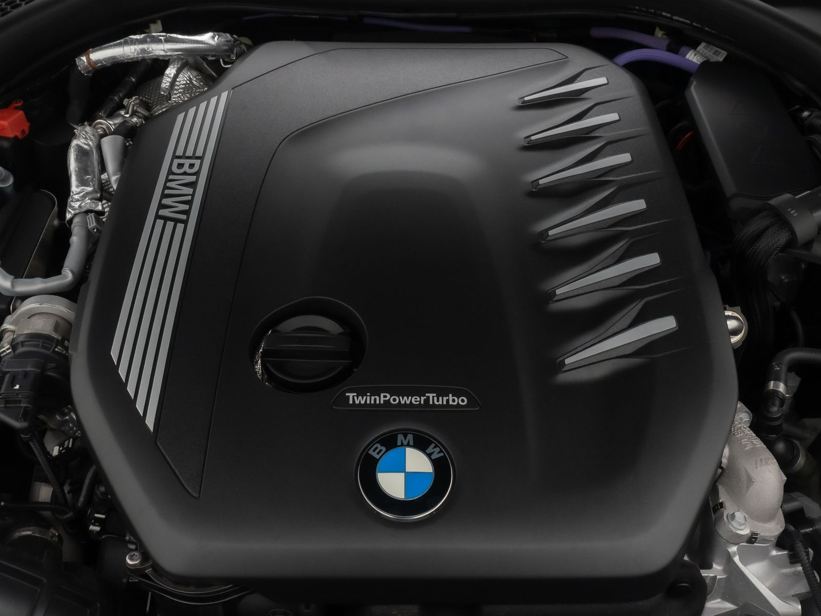 Fahrzeugabbildung BMW 840d xD Cabrio Individual B&W SoftClos HUD VOLL