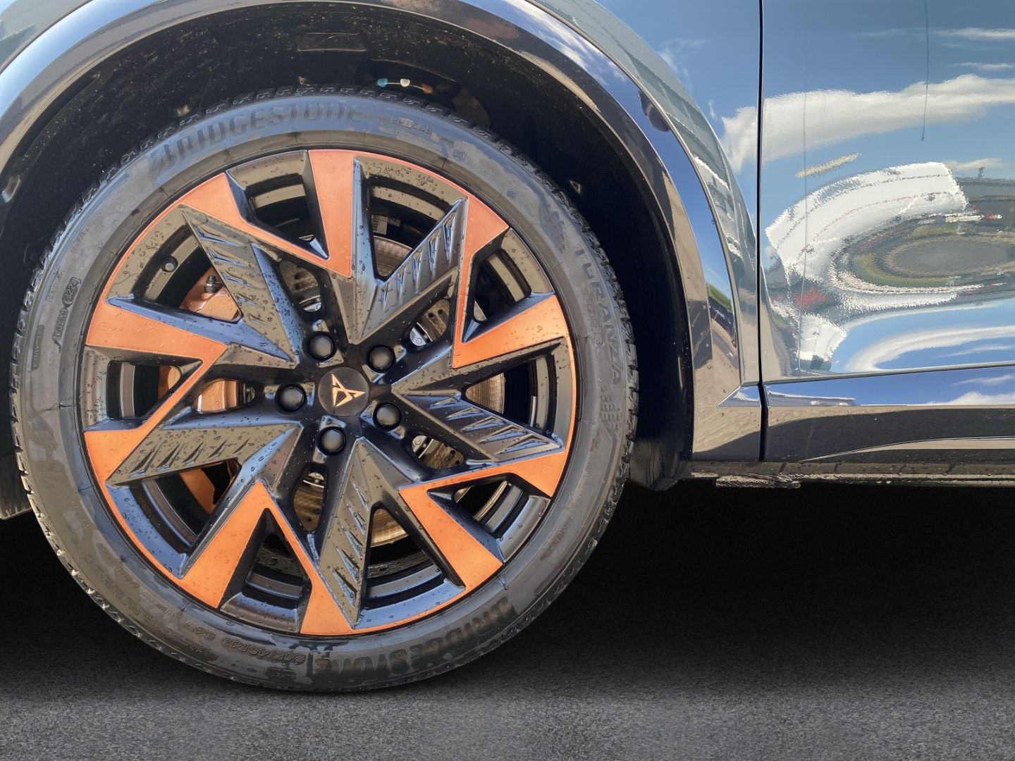 Fahrzeugabbildung CUPRA Formentor 2.0 TSI 245 kW 4Drive VZ EXtreme EU6e
