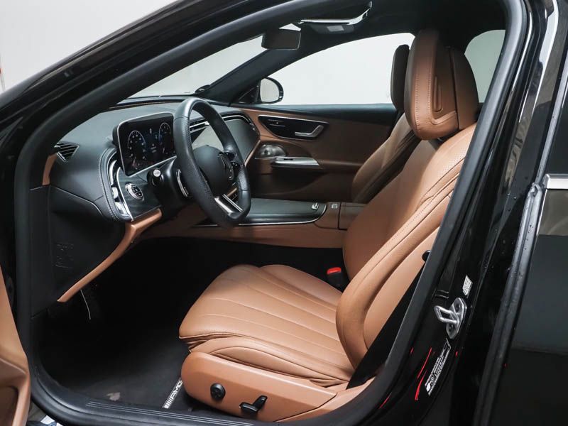 Fahrzeugabbildung Mercedes-Benz E 200 AMG Distronic+ Totwi. LED SHZ Burm. Ambie.